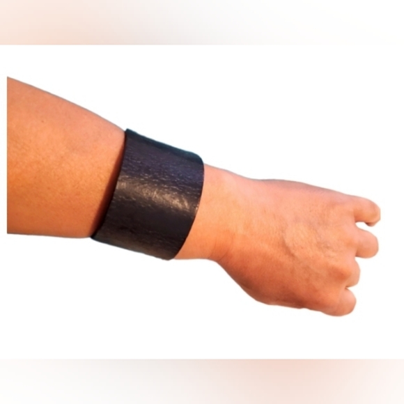 Leather Cuff Bracelet - Picture 1 of 8